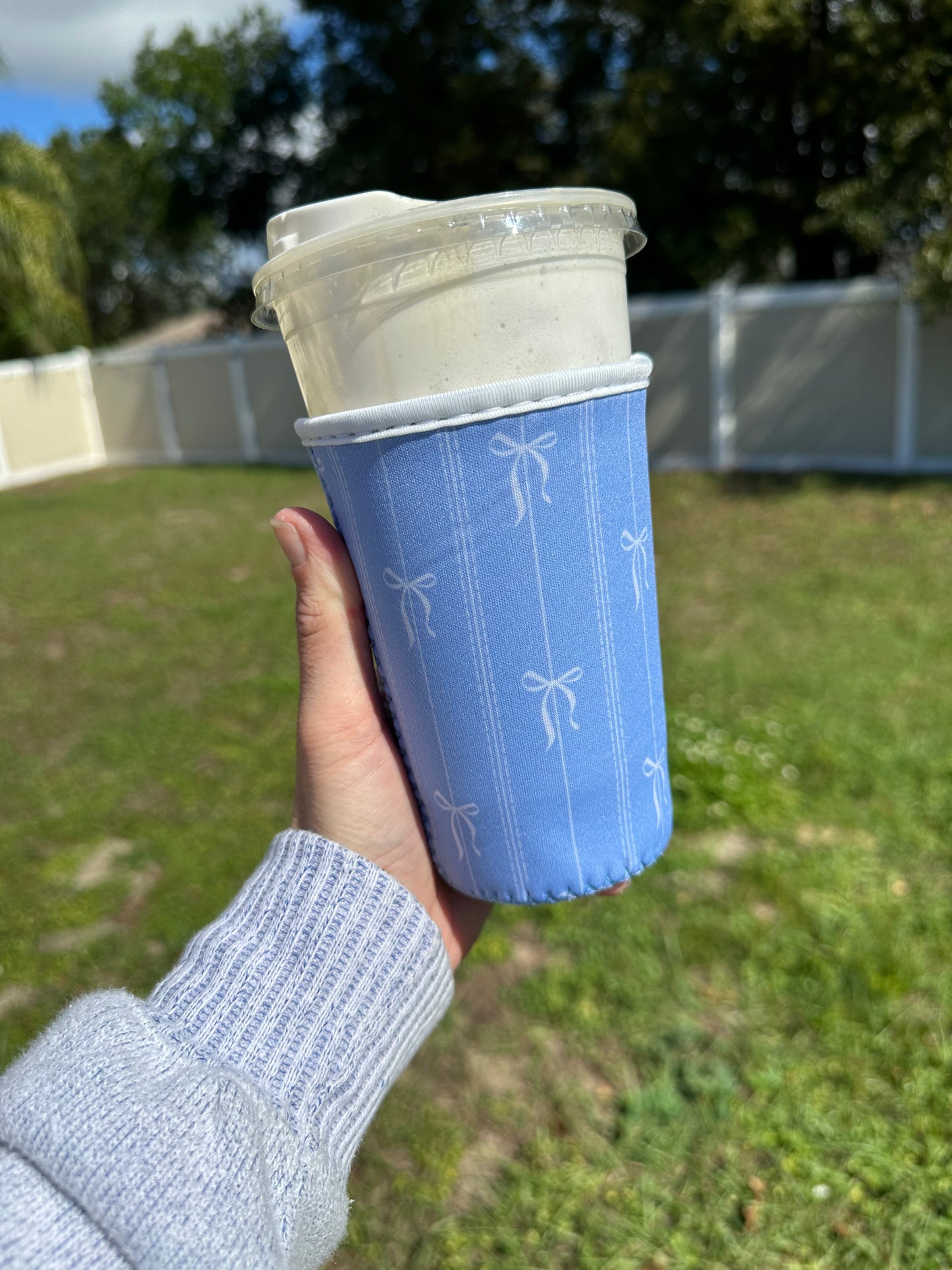 Medium Bows On Blue Cup Coozie