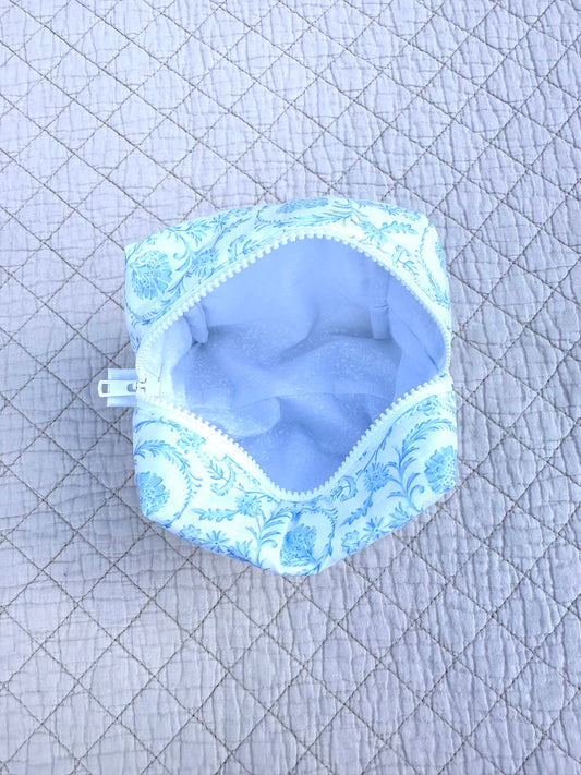 Heirloom Blue Essential Pouch
