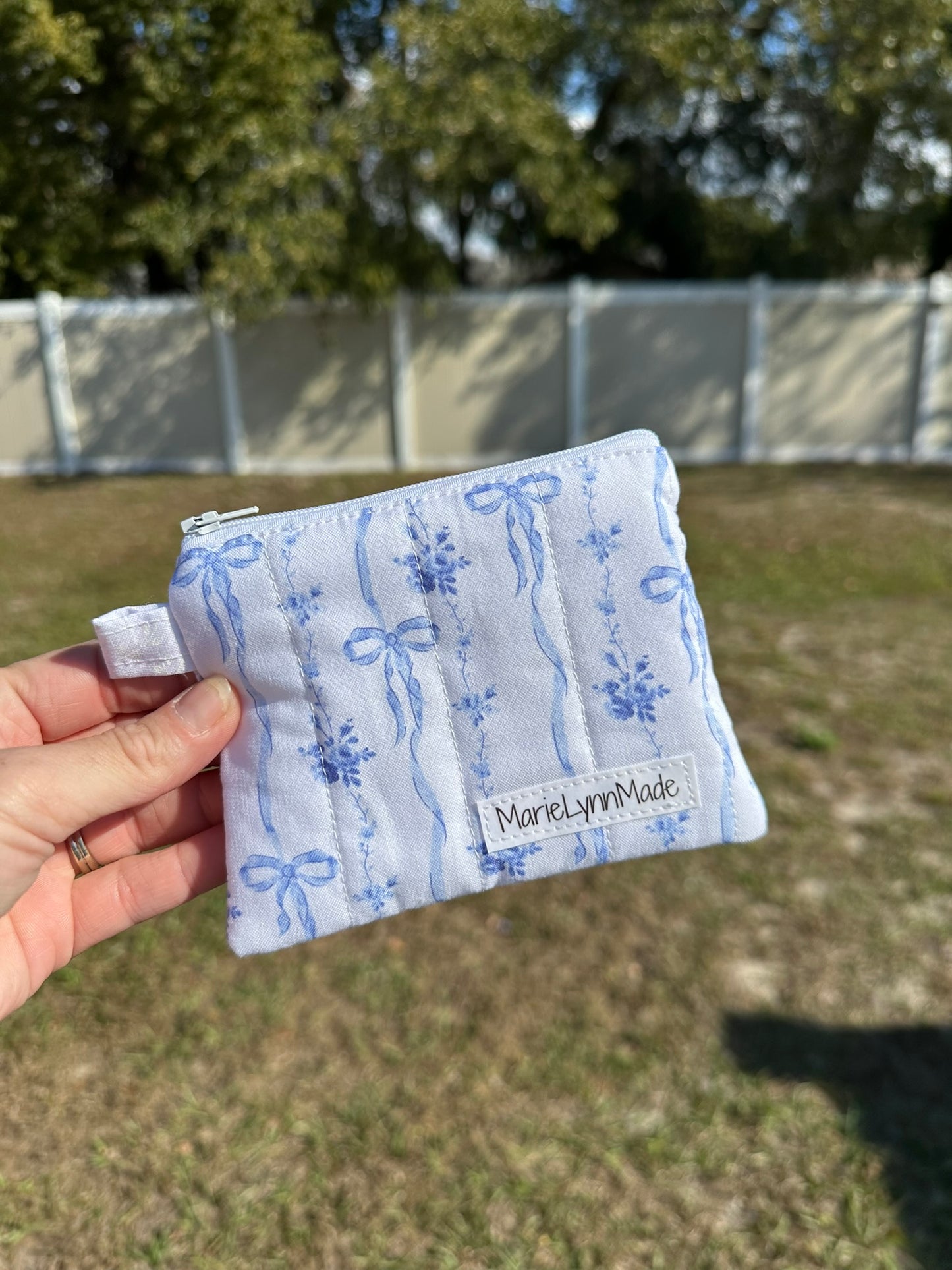 Blue Ribbon Bows Keychain Wallet