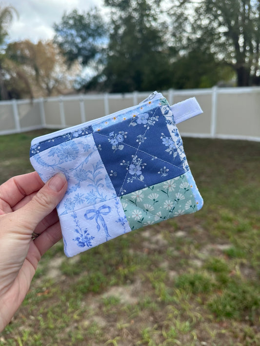 Patchwork Meadow (D) Keychain Wallet