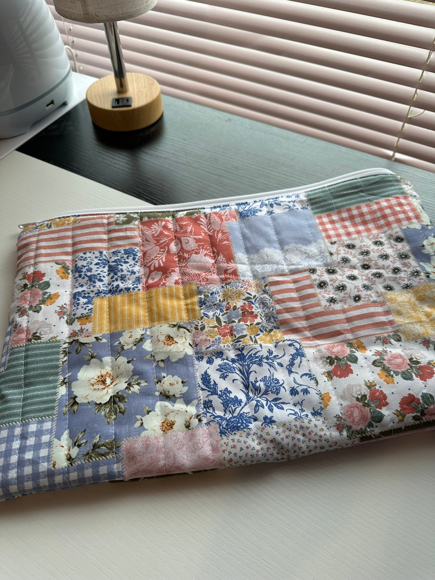 Cottage Charm Laptop Sleeve