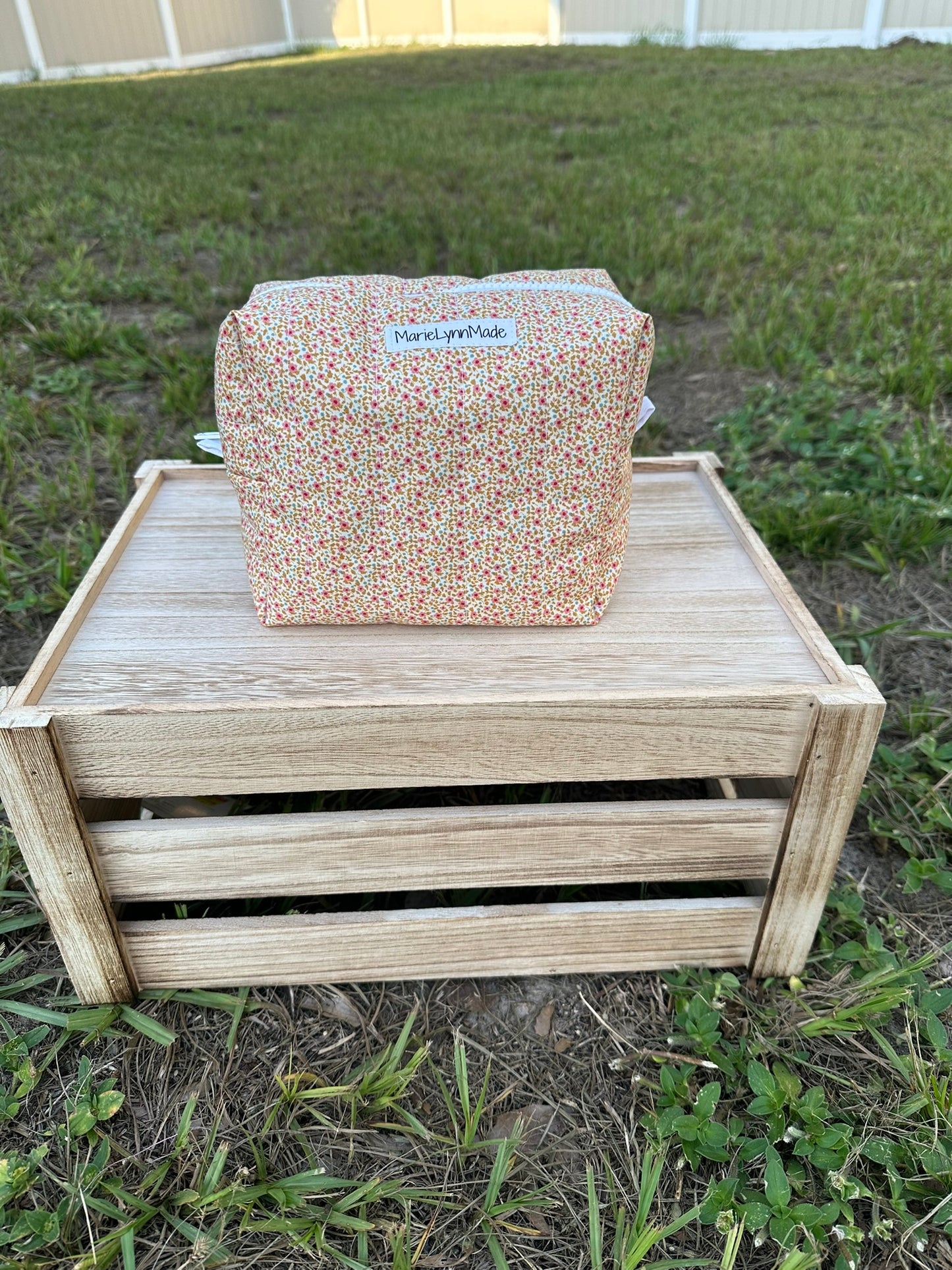 Charlotte Large Essentials Pouch