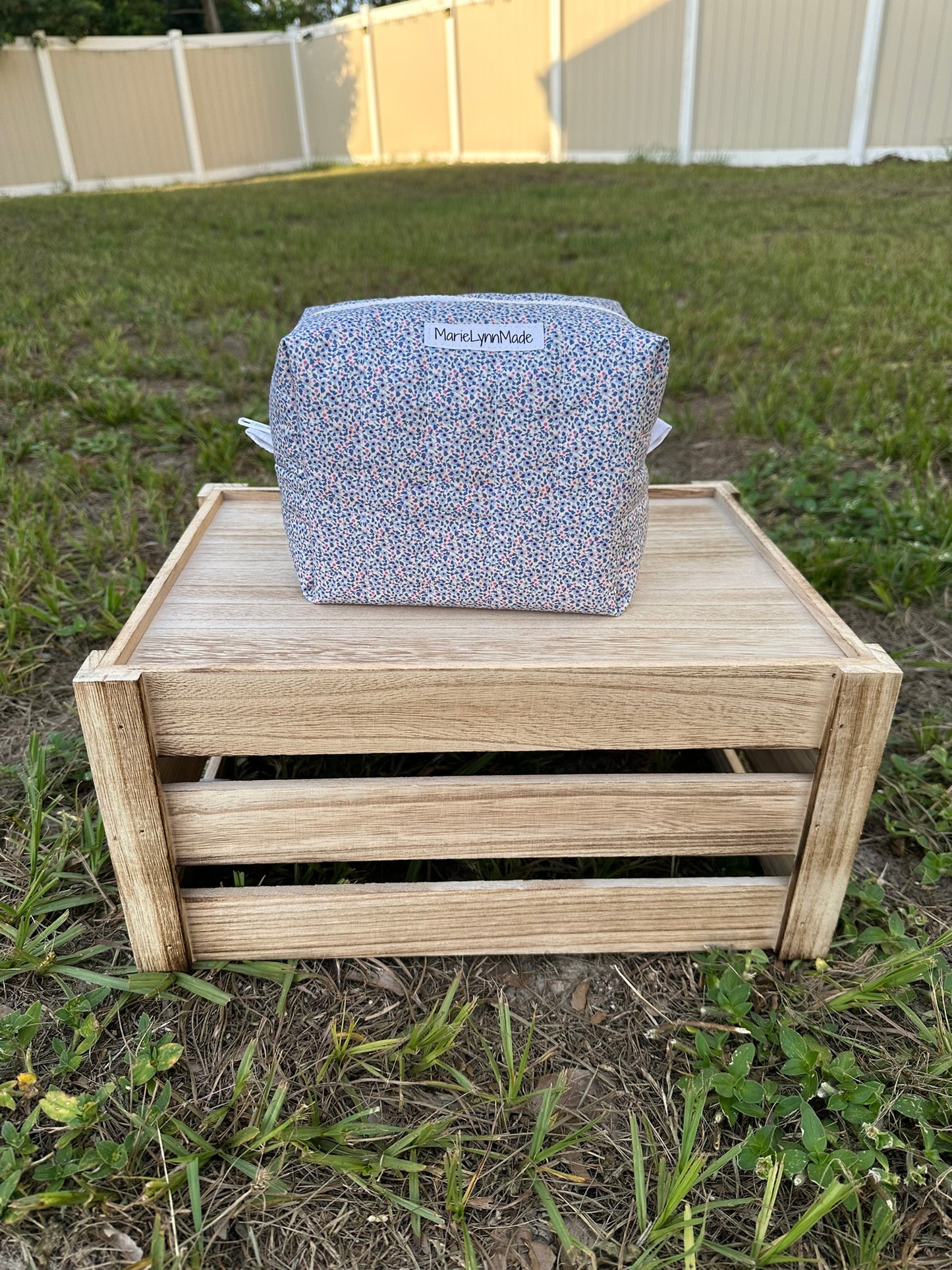 Olivia Large Essentials Pouch