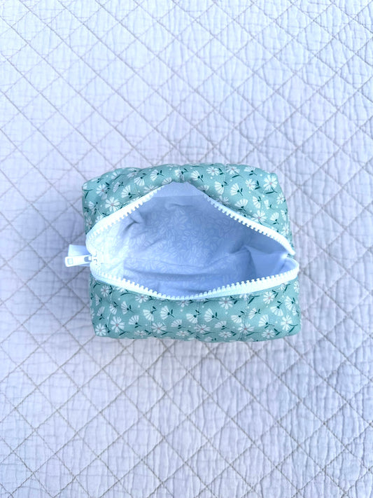 Mint Meadows Essential Pouch