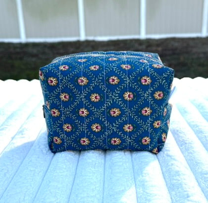 Margaret Essential Pouch