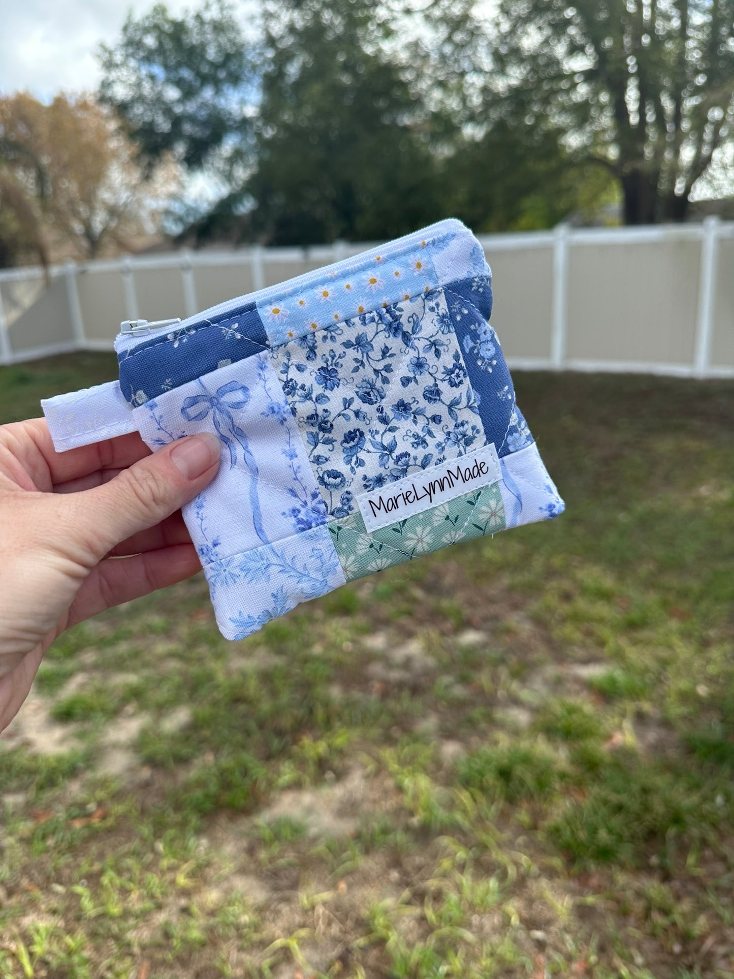 Patchwork Meadow (D) Keychain Wallet