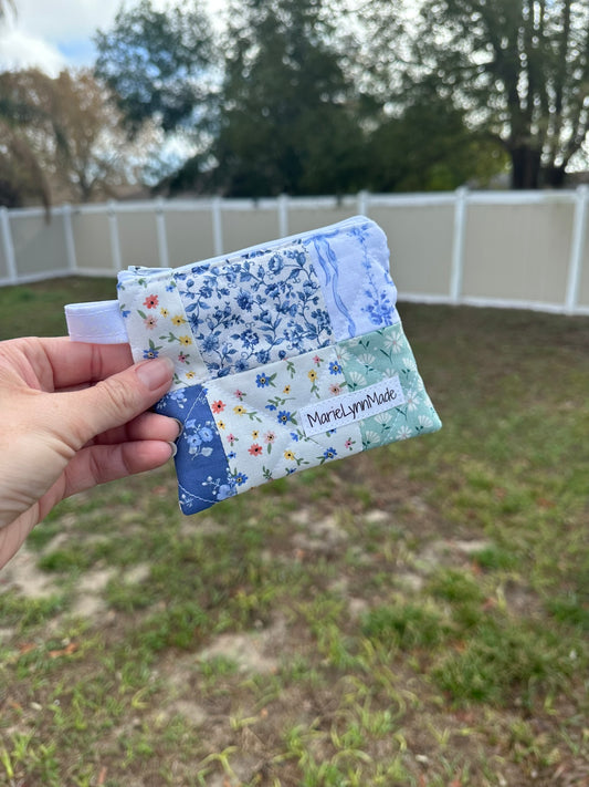 Patchwork Meadow (F) Keychain Wallet