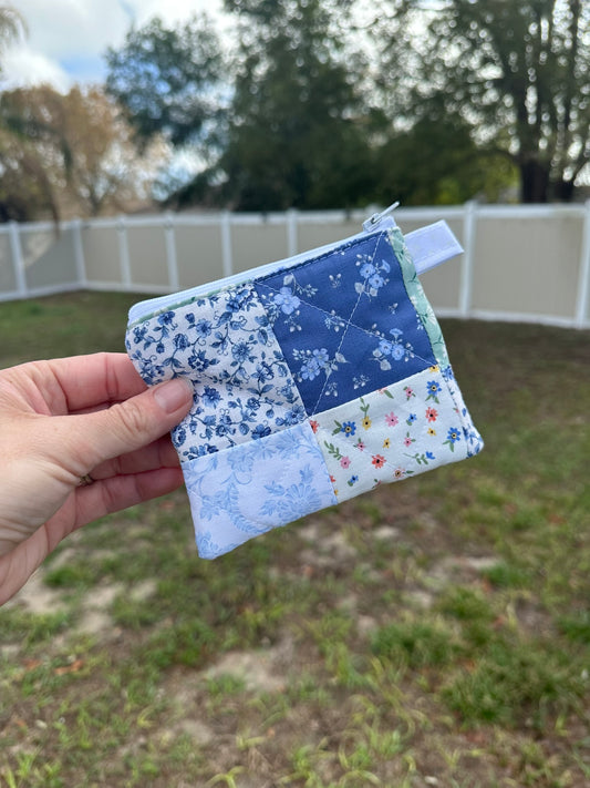 Patchwork Meadow (F) Keychain Wallet