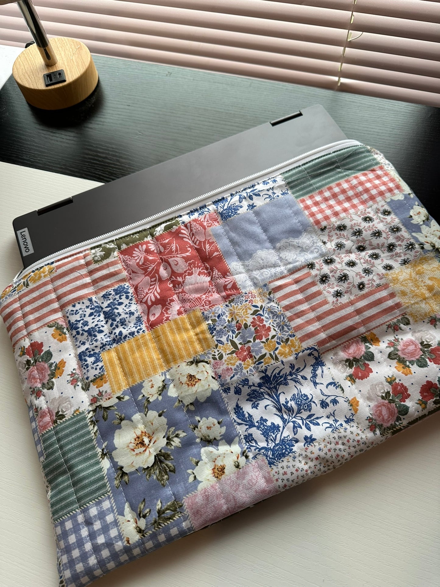 Cottage Charm Laptop Sleeve