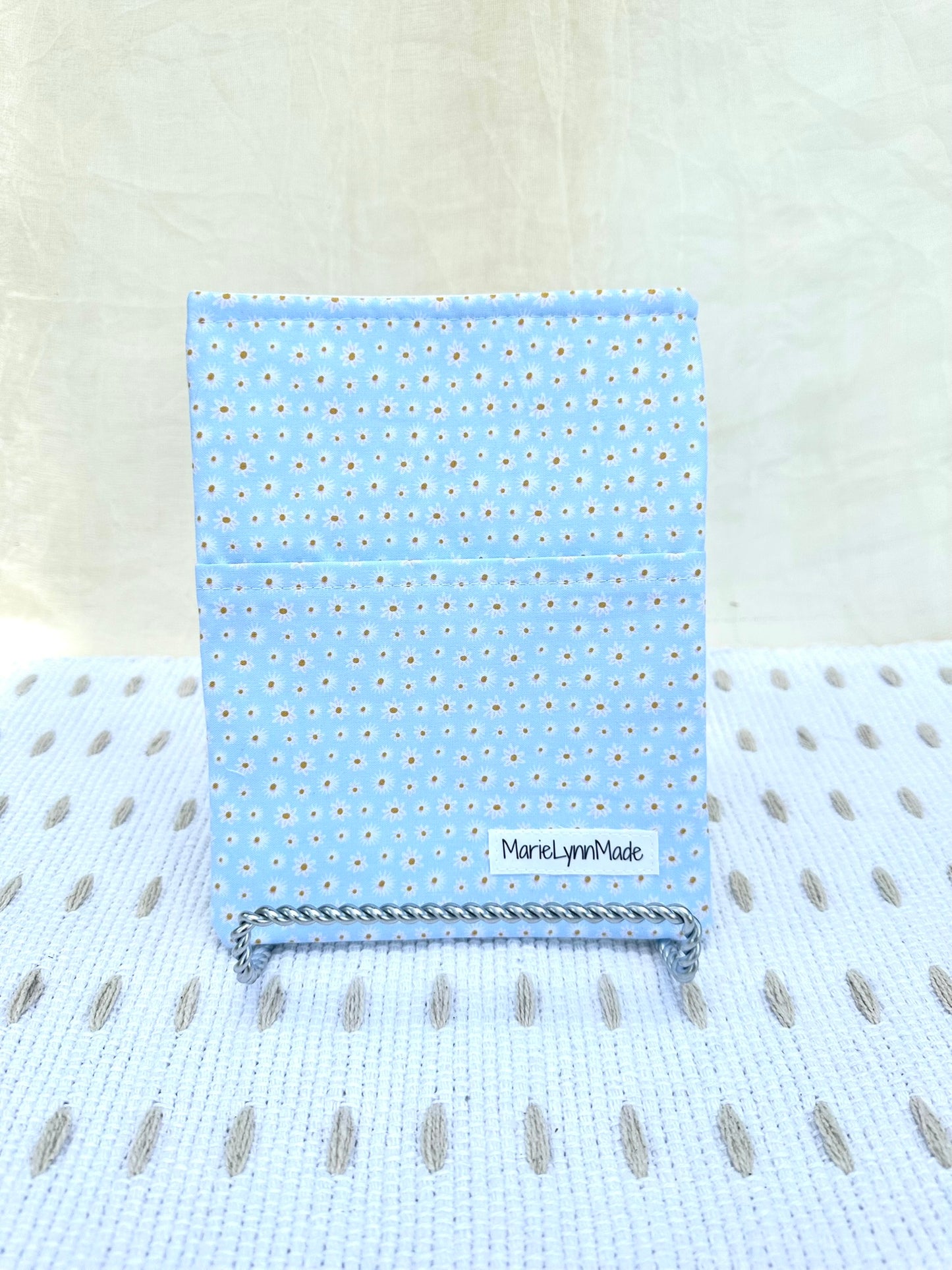 Daisy Kindle and Book Sleeve